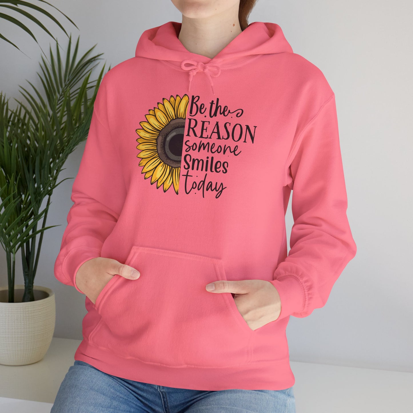 Be the Reason Someone Smiles | Unisex Heavy Blend™ Hoodie
